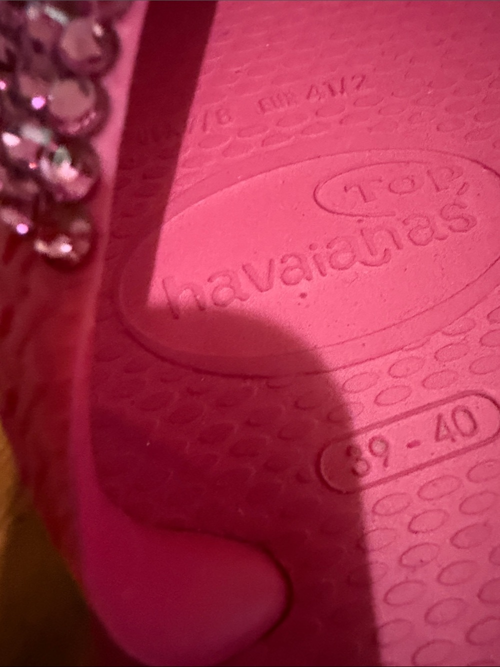 Havaianas Lori Jack signed Pink Crystal-Embellished Flip Flops - Picture 4 of 7